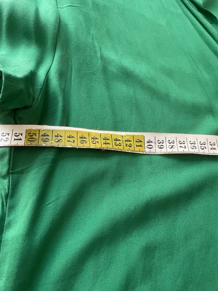 Yeşil V Yaka Düğmeli Kadın Gömlek - Görsel 4