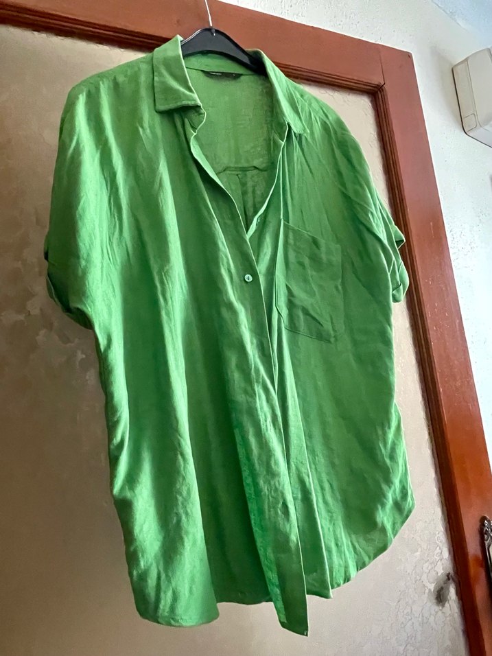Yeşil Kısa Kollu Bol Kesim Keten Gömlek - Görsel 2