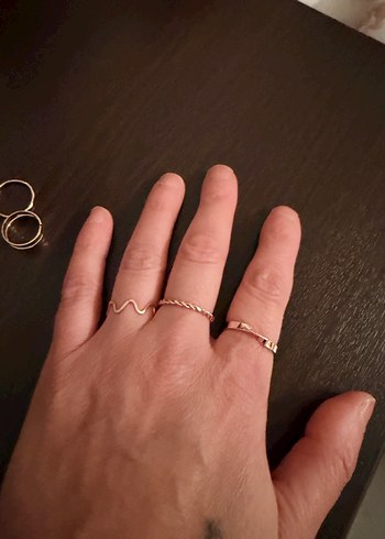 Minimalist Beyaz Boncuklu Kadın Yüzük - Görsel 3