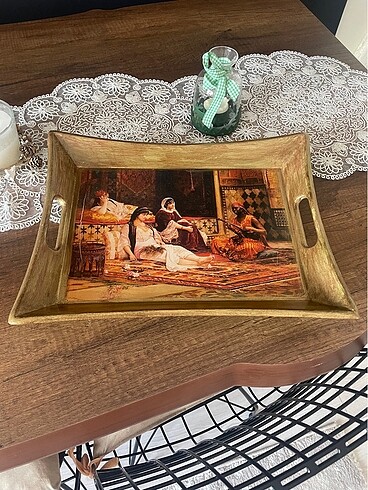Ahşap tepsi