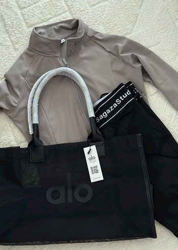 Alo yoga