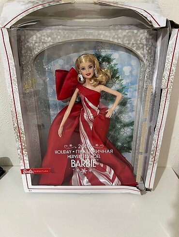 Barbie Barbie Signature Holiday Barbie 2019