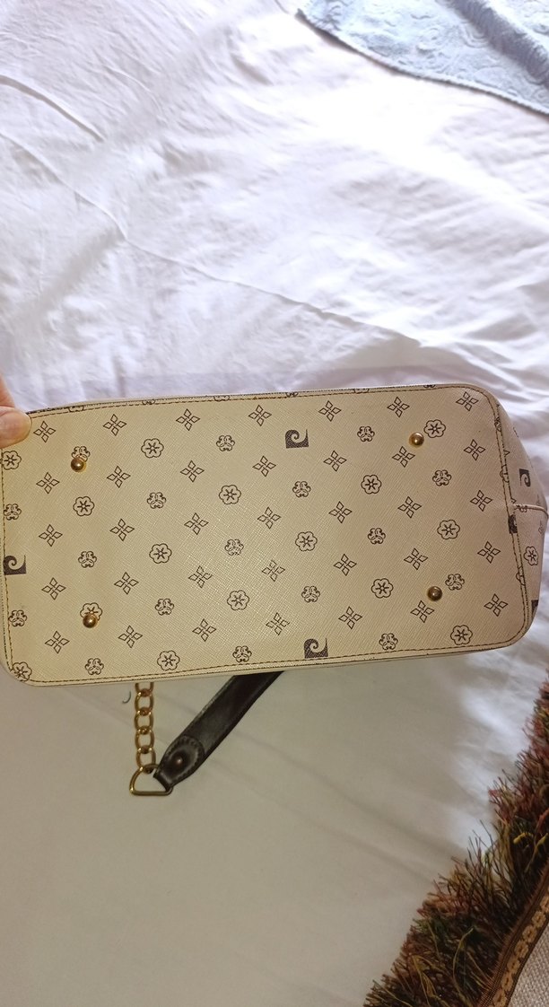 Zincir Detaylı Bej Kadın Çanta - Görsel 4