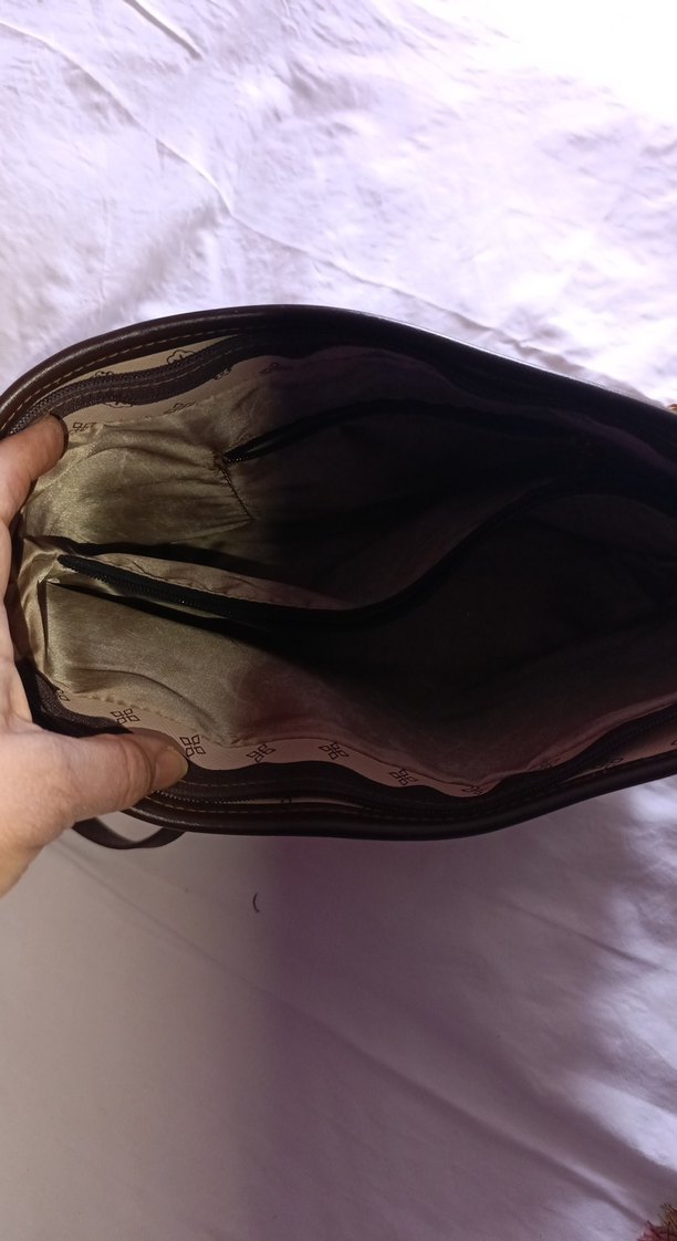 Zincir Detaylı Bej Kadın Çanta - Görsel 2