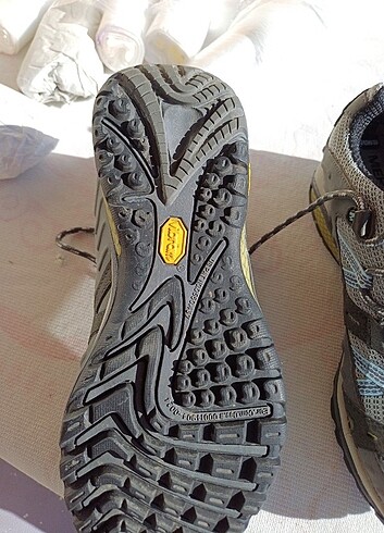 Merrell 37 numara memory taban sıfır sayılır