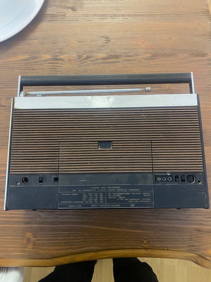 Vintage Sanyo 4 Bantlı Radyo / Kaset Çalar - Görsel 5