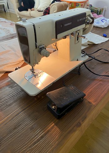 Singer Yoknaz Beyaz Dikiş Makinesi - Görsel 3