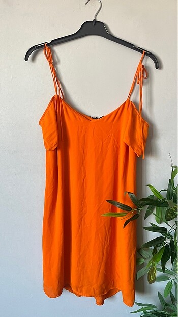 Bershka Elbise