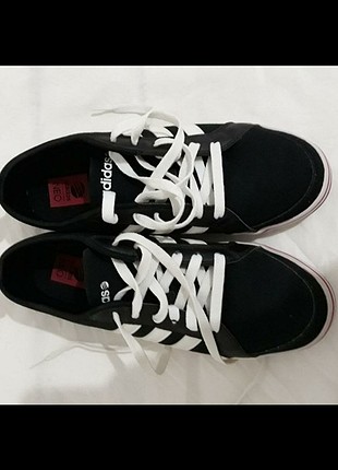 Adidas unisex