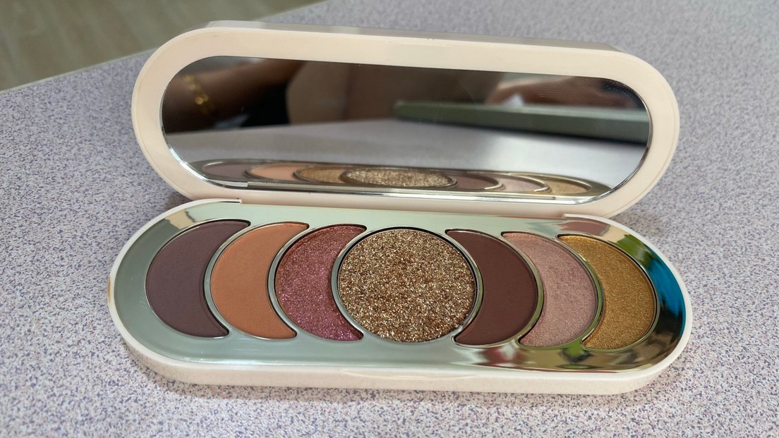 Bej Tonlarda Işıltılı Far Paleti - Görsel 5