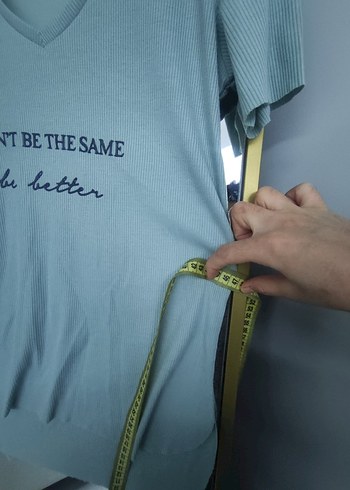 Su Yeşili V Yakalı  Kadın Tişört - Görsel 3