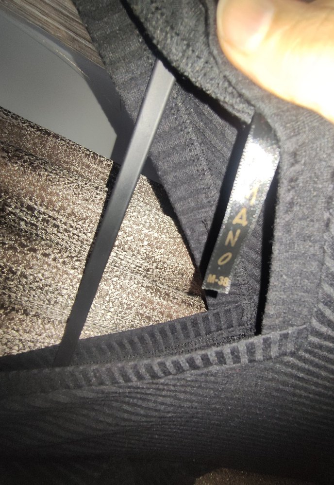 Siyah V Yakalı Midi Elbise - Görsel 2