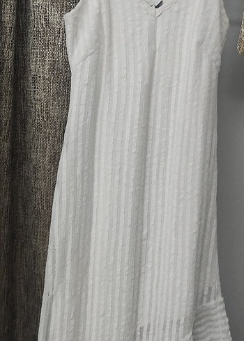 Beyaz V Yakalı  Midi Elbise - Görsel 2