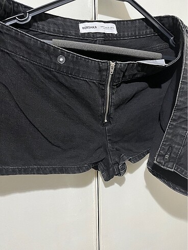 38 Beden gri Renk Bershka şort