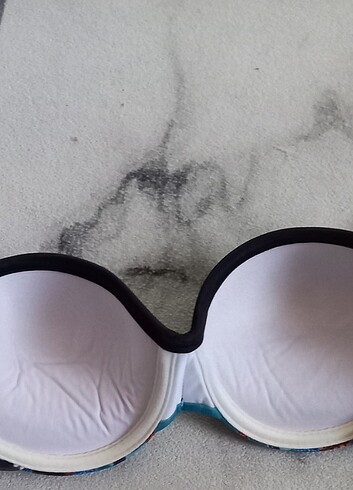 m Beden Bikini üstü 