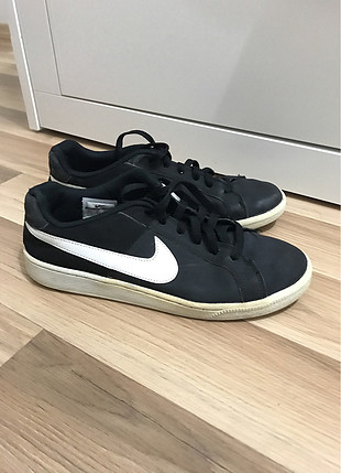 Nike spor ayakkabı