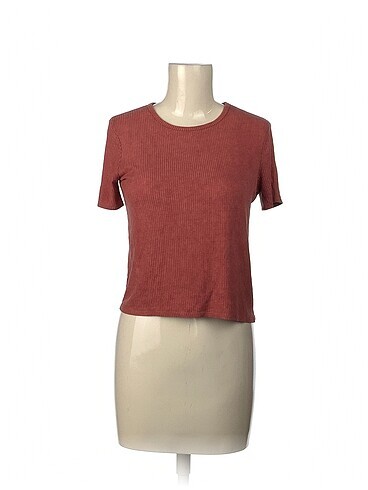 Zara T-shirt %70 İndirimli.