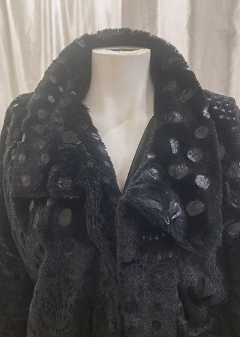Siyah Nakışlı Kısa Kadın Peluş Mont viol marka - Görsel 2