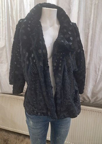 Siyah Nakışlı Kısa Kadın Peluş Mont viol marka - Görsel 5