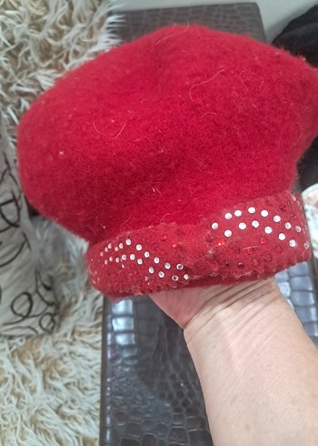 venera italyan markaKırmızı Kürklü Kadın Yün Şapka - Görsel 2