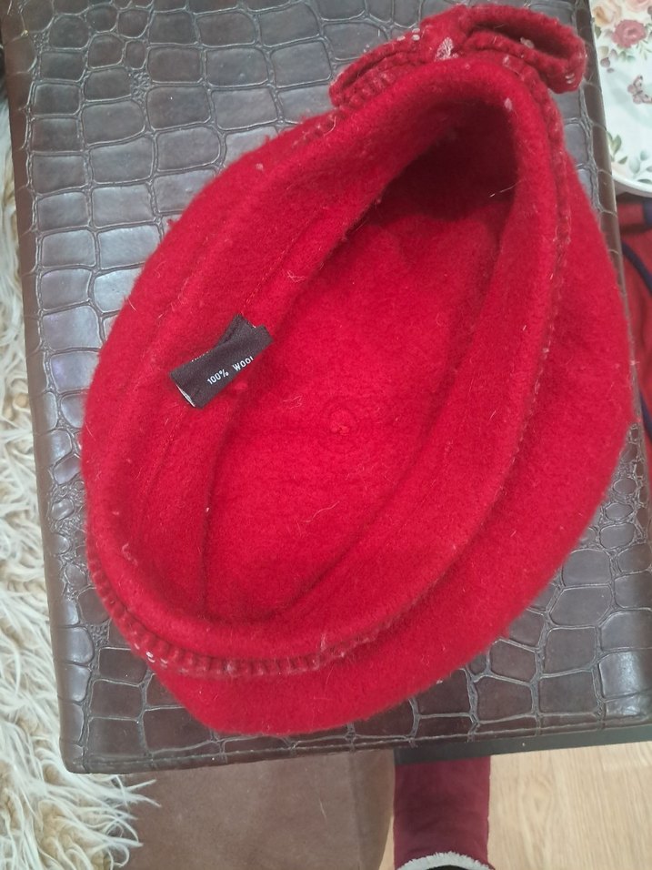 venera italyan markaKırmızı Kürklü Kadın Yün Şapka - Görsel 4