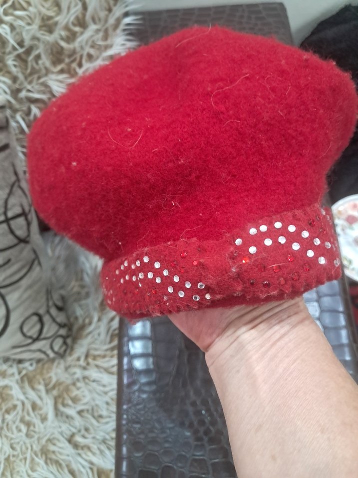 venera italyan markaKırmızı Kürklü Kadın Yün Şapka - Görsel 2