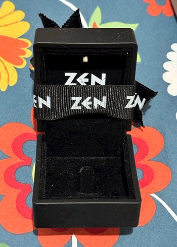 Beden ZEN Markalı Boş Yüzük Kutusu