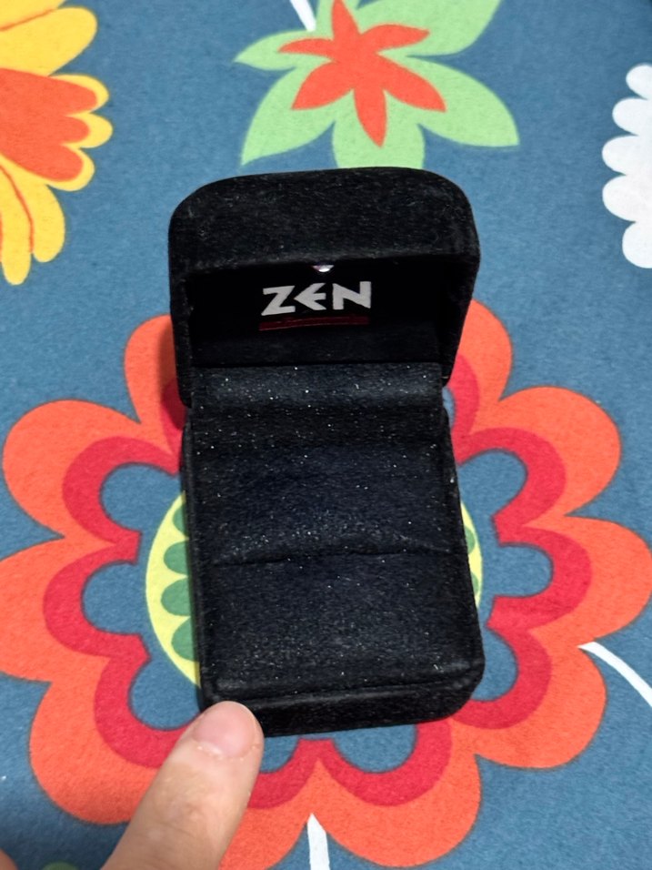 ZEN Markalı Boş Yüzük Kutusu - Görsel 2