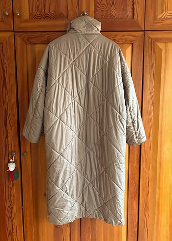 H&M KAPİTONE MAKSİ MONT - Görsel 8