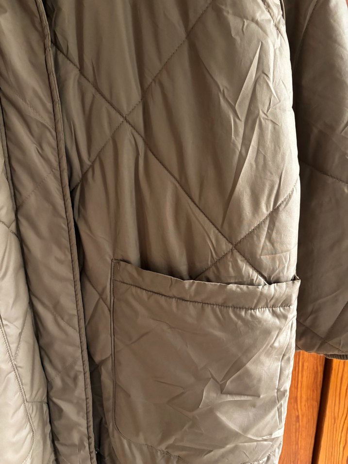 H&M KAPİTONE MAKSİ MONT - Görsel 4