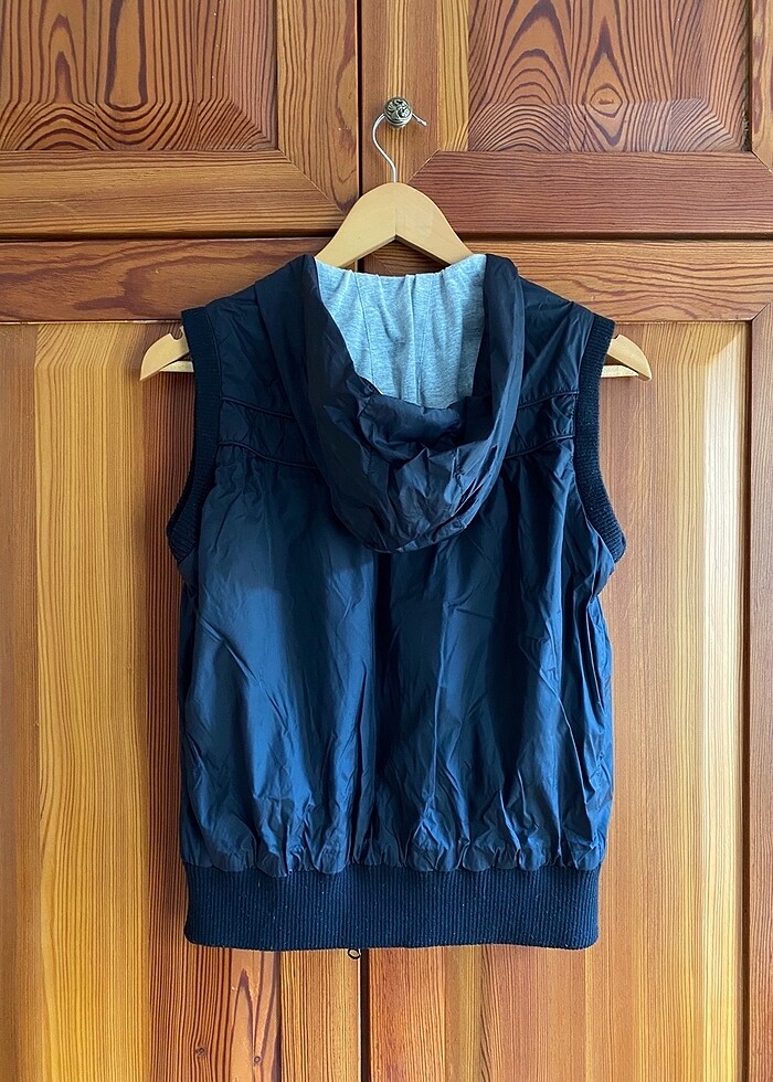 STRADIVARIUS KAPÜŞONLU YELEK - Görsel 5