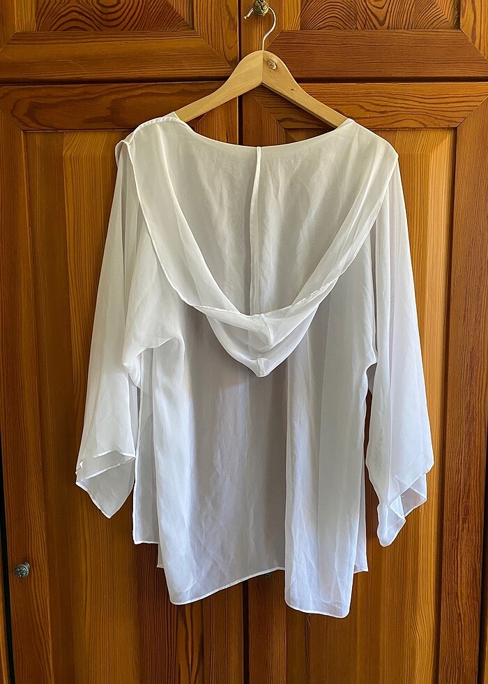 KAPÜŞONLU ŞİFON PLAJ KIYAFETİ - Görsel 2