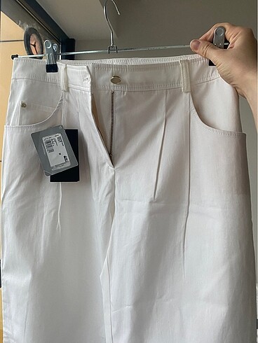 40 Beden beyaz Renk Hugo Boss Pantolon