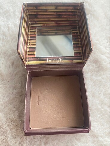  Beden Benefit hoola bronzer