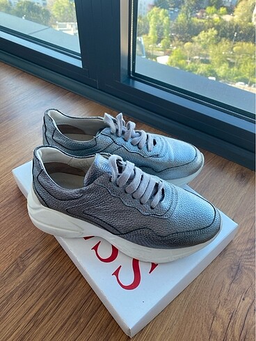 Hotiç gümüş sneaker ayakkabı