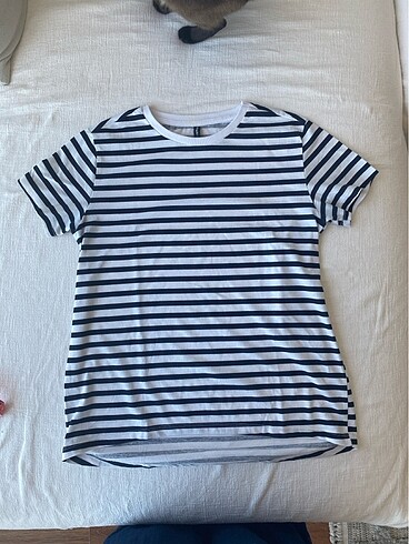 Defacto marka mavi çizgili basic tshirt