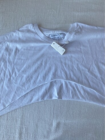 m Beden Bershka m beden spor tarz crop tshirt m beden etiketli