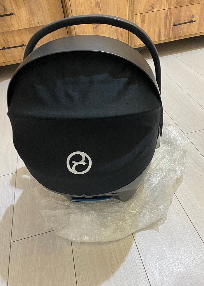 Cybex Aton B2 Bebek Puset Anakucağı - Görsel 3