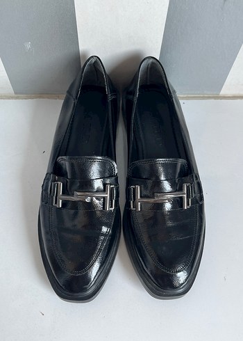 37 Beden Klasik Siyah Yılan Desenli Tokalı Kadın Loafer