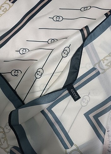 Gucci şal  - Görsel 2