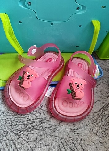 26 Beden pembe Renk Sandalet 
