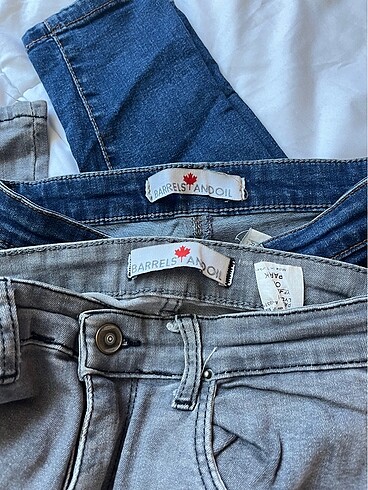 Barrus İki tane skinny jean