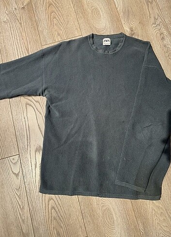 Zara sweatshirt 