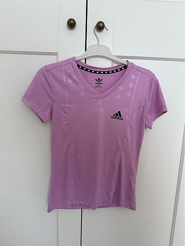 Adidas Tişört