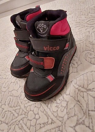 24 Beden Vicco çocuk botu