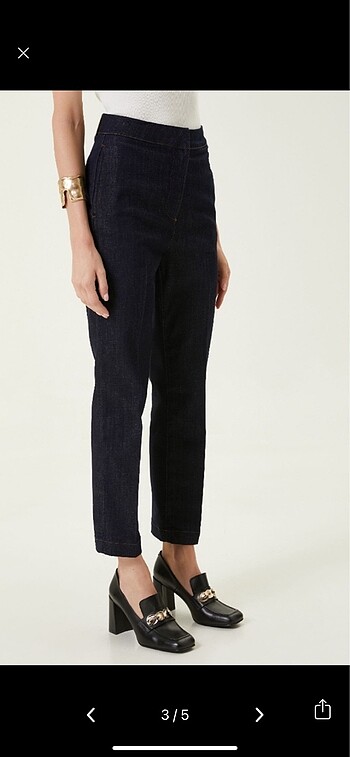 m Beden Network Lacivert Crop denim pantolon