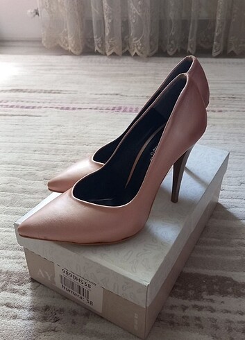 Diğer Stiletto