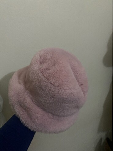 Trendyol & Milla Pembe pelus şapka