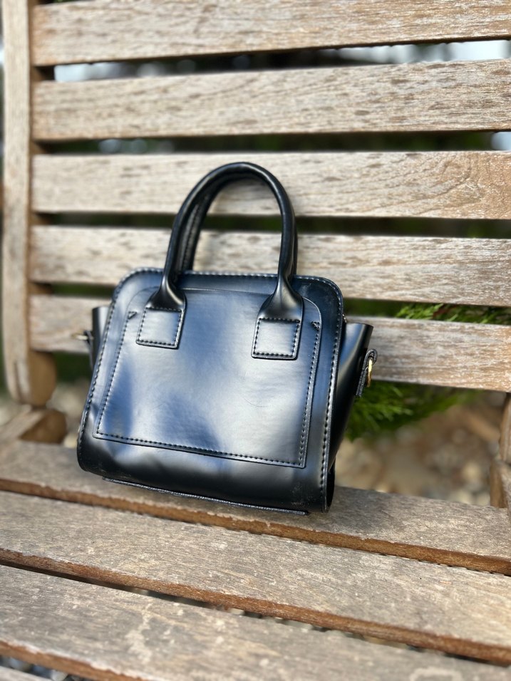 Klasik Siyah Kadın Deri Çanta - Görsel 2