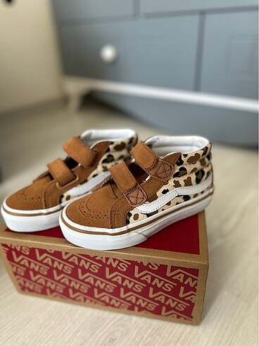 Vans leoparlı simli sıfır ayakkabı